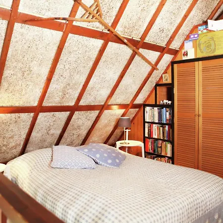 Spacious In With Open Fire *