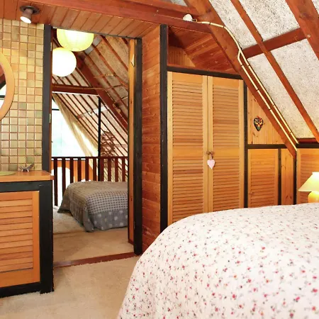 Spacious In With Open Fire